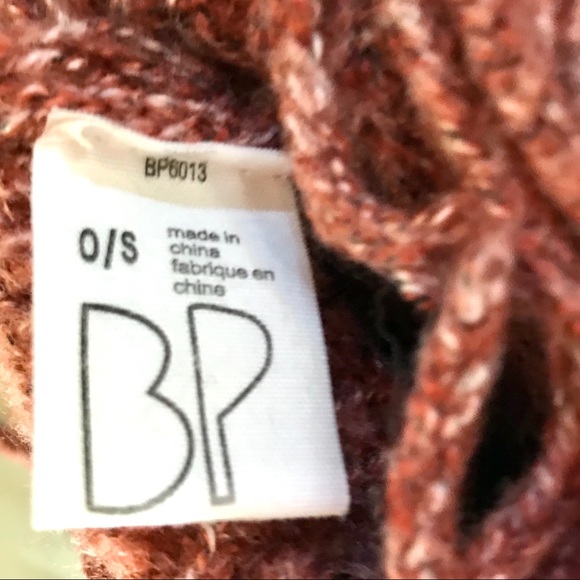 Knit infinity Scarf - Picture 7 of 8